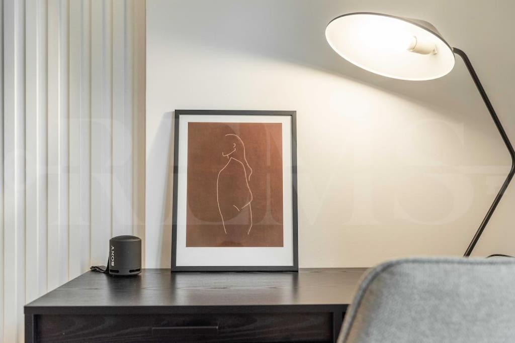 Modern Apartment With Patio & Parking By Rems Malaga Ngoại thất bức ảnh